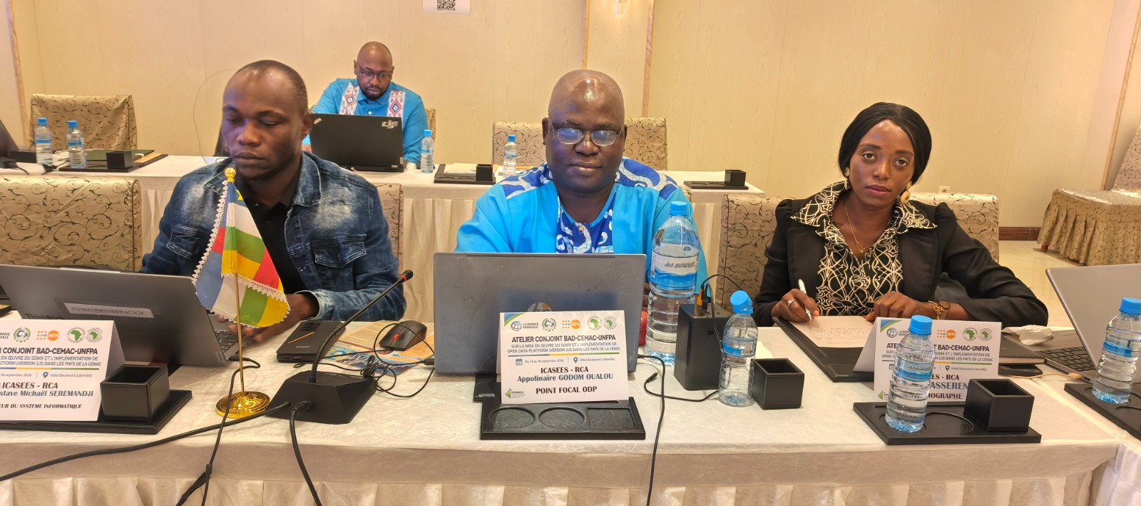 Déléguation centrafricaine avec le Point Focal ODP RCA, M. GODOM OUALOU Appolinaire au milieu Déléguation centrafricaine avec le Point Focal ODP RCA, M. GODOM OUALOU Appolinaire au milieu